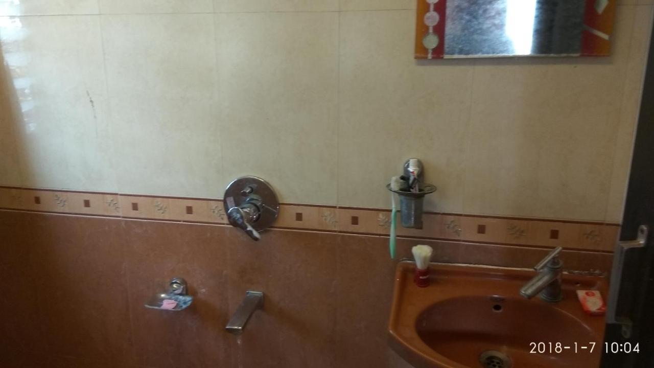Agrawal Bhavan Budget Stay Only For Indians 뭄바이 외부 사진